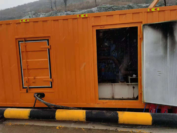 仁和发电机出租 柴油发电机组电压低报警怎么办？