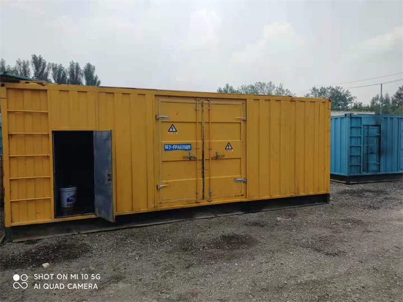 仁和200KW柴油发电机组需要配备什么型号的电缆线？