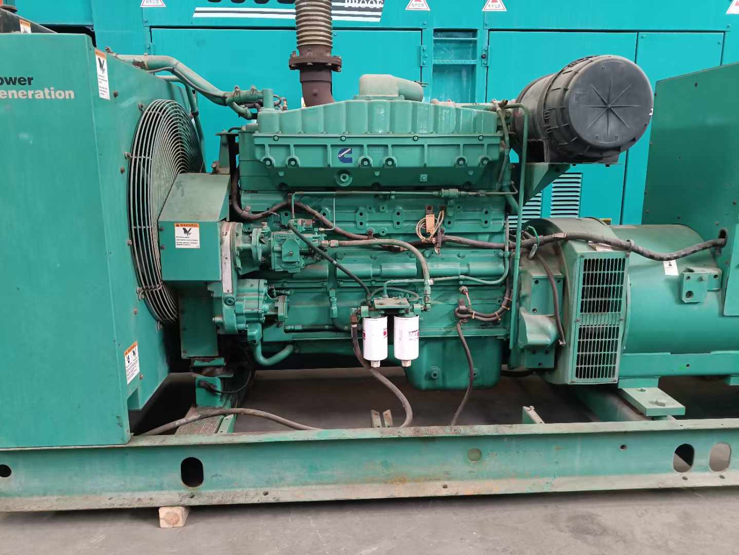 仁和过载会对 600kW 柴油发电机组造成哪些损害？