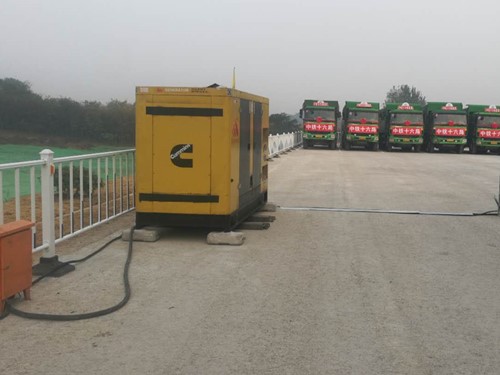 仁和电力系统的稳定性和设备兼容性如何影响发电机组的频率规格？