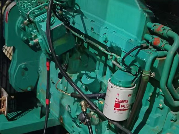 仁和如何确定新的发电机组控制系统是否与原系统兼容？