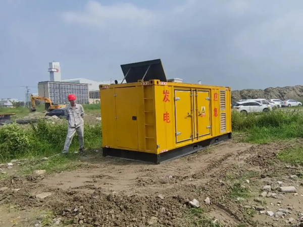 仁和200KW柴油发电机机组每小时的油耗量受哪些因素影响？