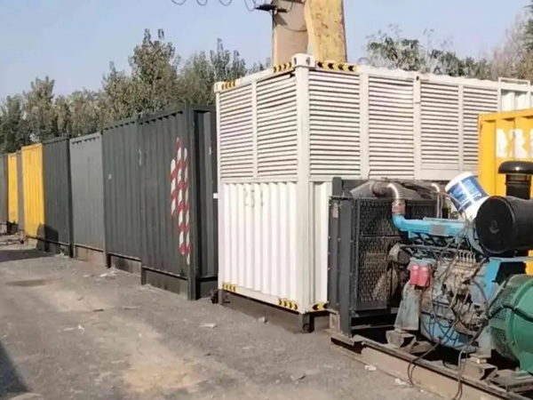 仁和200KW柴油发电机机组每小时油耗是多少？